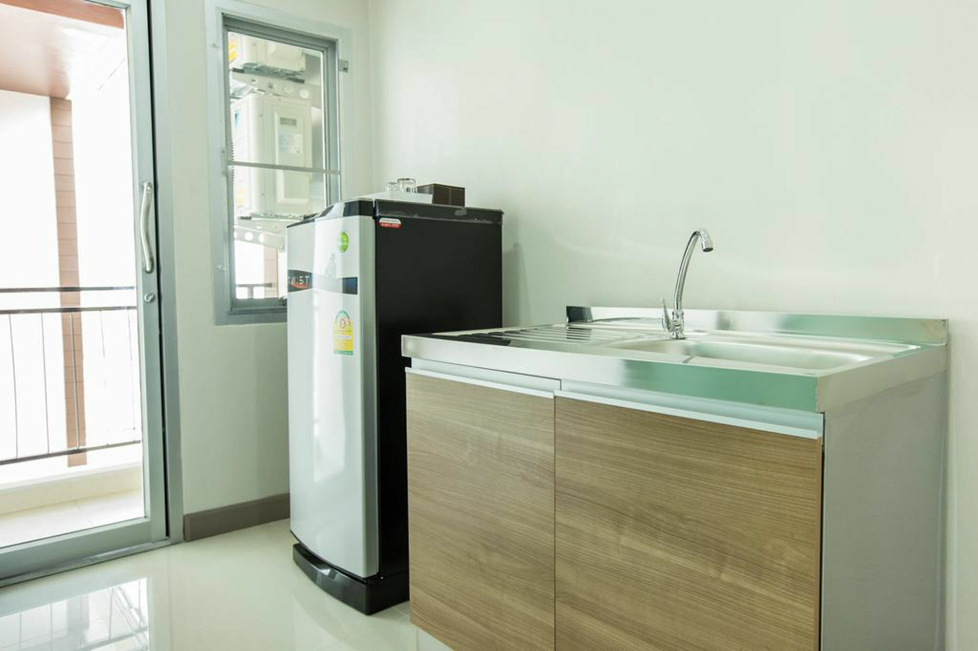 Central Place Serviced Apartment Angsila Chonburi Exterior foto